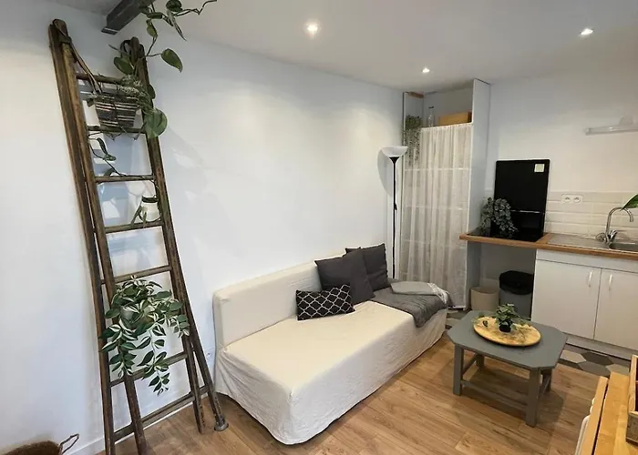 - Chez Nous - * كليرمونت-فيراند